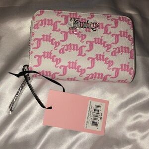 Juicy Couture White and Pink Logo Zip Wallet